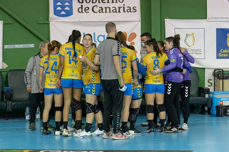 El partido se disputa en el pabellón de Las Remudas a partir de las 11.30 horas / TA